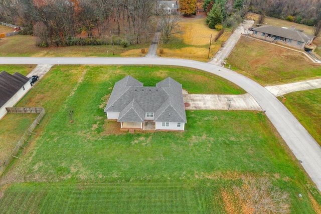 1220 Emerson Circle, Hopkinsville, KY 42240