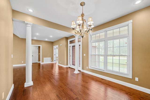 1220 Emerson Circle, Hopkinsville, KY 42240