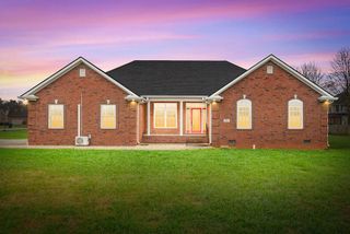 1220 Emerson Circle, Hopkinsville, KY 42240