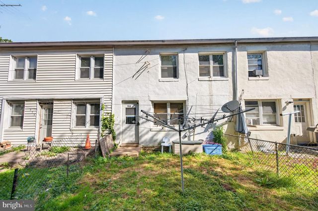 952 ARMISTEAD WAY, Baltimore, MD 21205