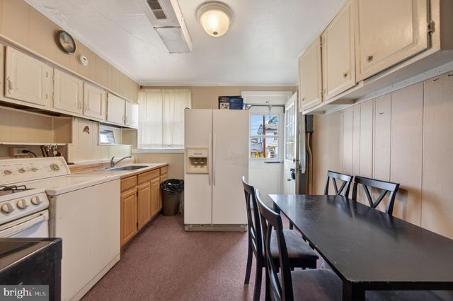 952 ARMISTEAD WAY, Baltimore, MD 21205
