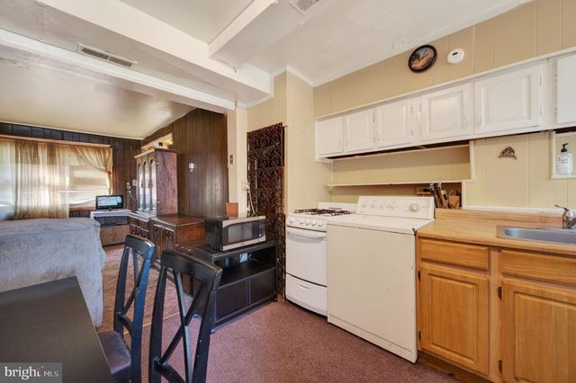 952 ARMISTEAD WAY, Baltimore, MD 21205
