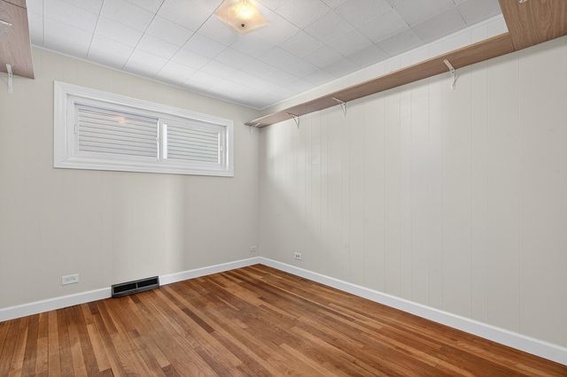 107 S Ash Street, Palatine, IL 60067