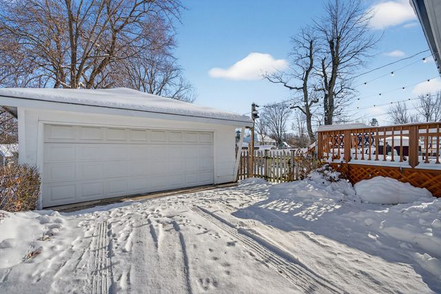 107 S Ash Street, Palatine, IL 60067