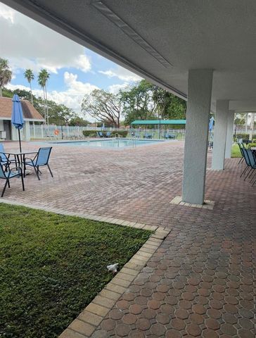 5515 Lakewood Circle 125, Pompano Beach, FL 33063