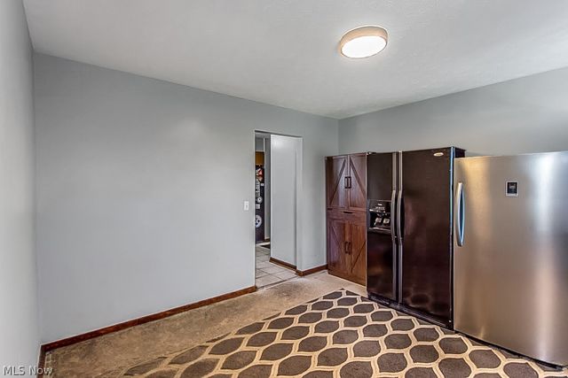 900 McArthur Drive, Girard, OH 44420