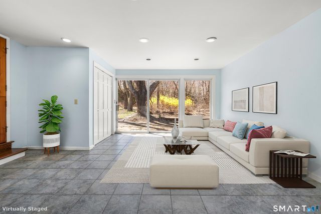 835 Monroe Turnpike, Monroe, CT 06468