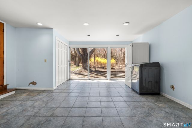 835 Monroe Turnpike, Monroe, CT 06468