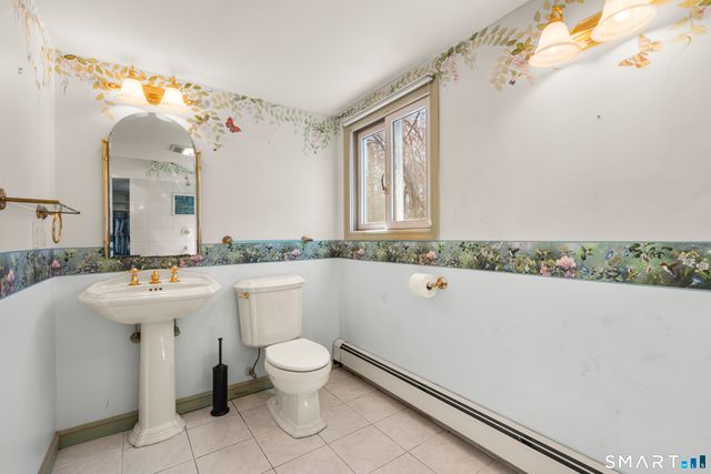 835 Monroe Turnpike, Monroe, CT 06468