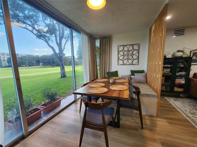 3700 Oaks Clubhouse Drive 103, Pompano Beach, FL 33069