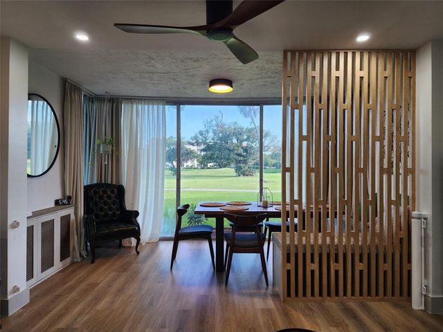 3700 Oaks Clubhouse Drive 103, Pompano Beach, FL 33069
