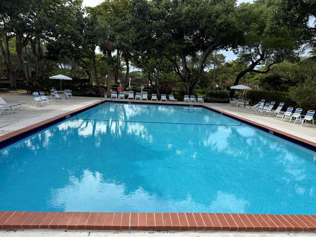 3700 Oaks Clubhouse Drive 103, Pompano Beach, FL 33069