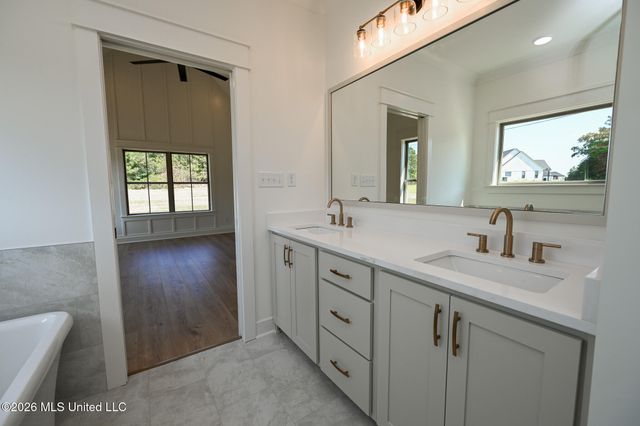 14160 Hidden Loop, Byhalia, MS 38611