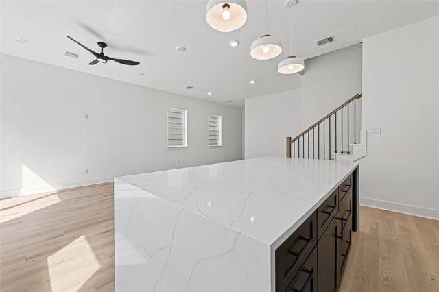 967 Highland Light Lane, Houston, TX 77091