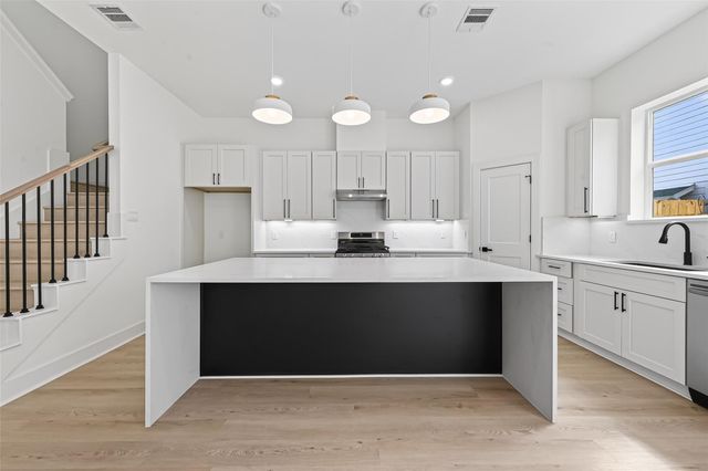 967 Highland Light Lane, Houston, TX 77091