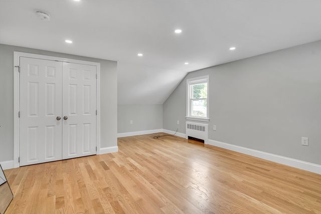 6 Fairview Ter, Woburn, MA 01801