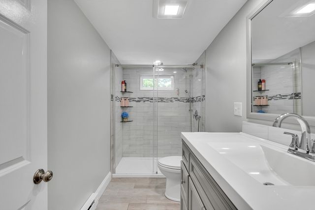 6 Fairview Ter, Woburn, MA 01801
