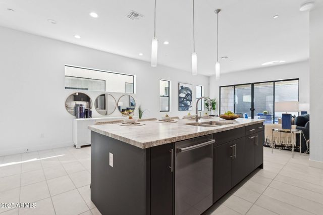 1 EASY Street 15, Carefree, AZ 85377