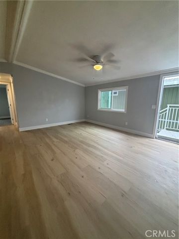 1097 N State Street 10, Hemet, CA 92543