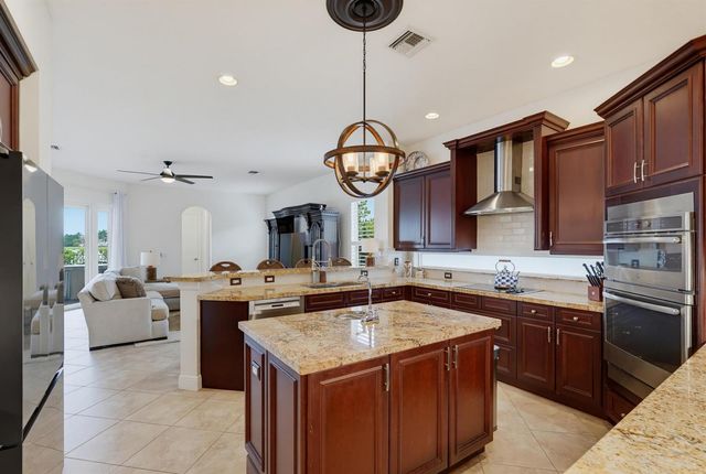 731 Edgebrook Lane, Royal Palm Beach, FL 33411