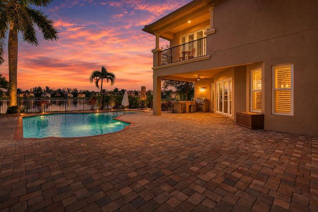 731 Edgebrook Lane, Royal Palm Beach, FL 33411