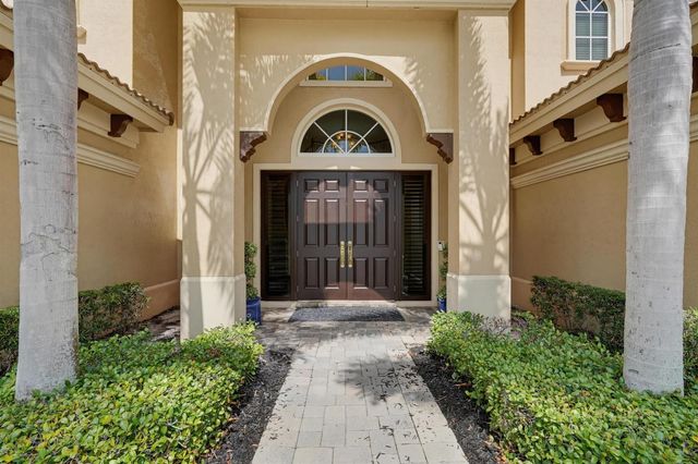731 Edgebrook Lane, Royal Palm Beach, FL 33411