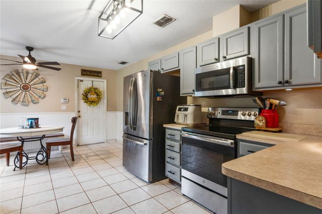 10447 GRANNING LANE, New Port Richey, FL 34654
