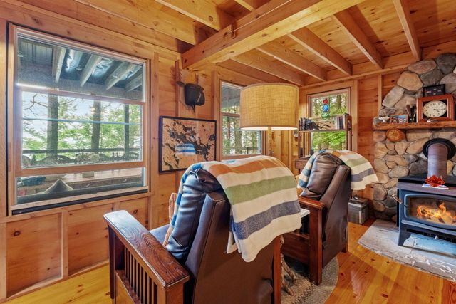 4 Diamond Island, Gilford, NH 03249