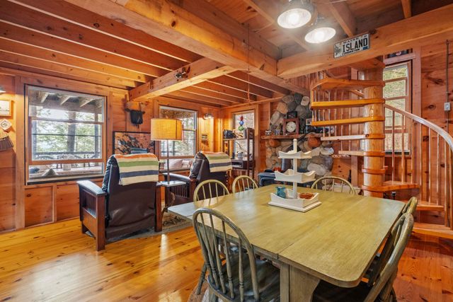 4 Diamond Island, Gilford, NH 03249