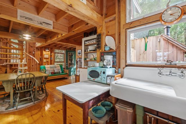 4 Diamond Island, Gilford, NH 03249