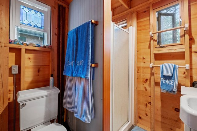 4 Diamond Island, Gilford, NH 03249