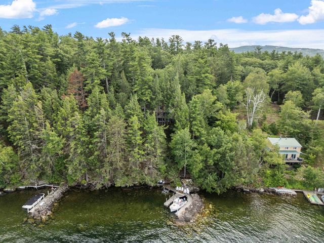 4 Diamond Island, Gilford, NH 03249