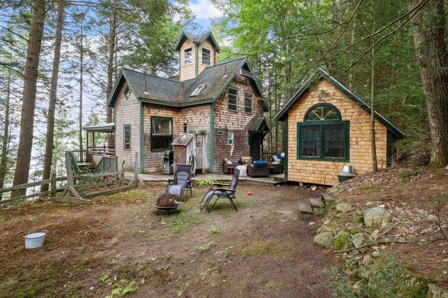 4 Diamond Island, Gilford, NH 03249