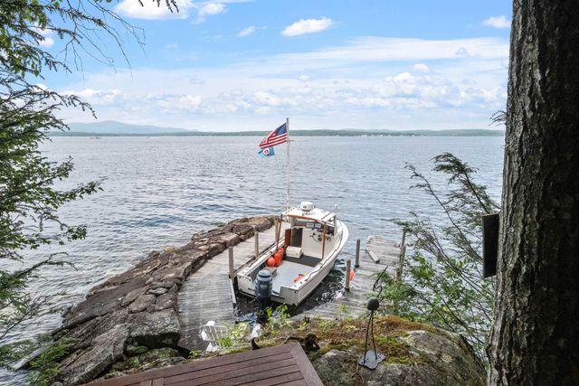 4 Diamond Island, Gilford, NH 03249
