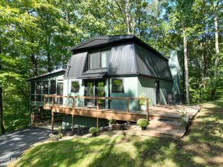 7 Crosstimber Court, Johnson City, TN 37601