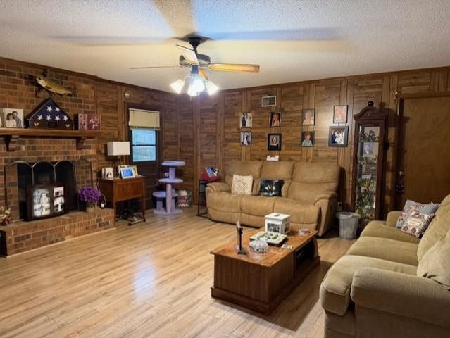 1099 SIMMONS RIDGE DR, Collierville, TN 38017