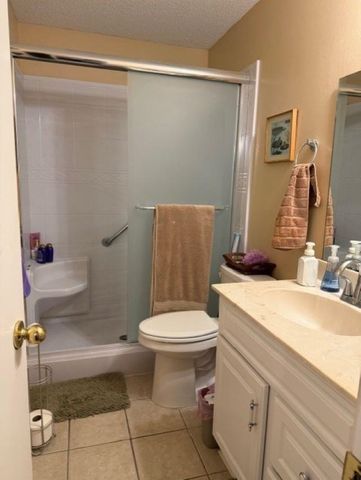 1099 SIMMONS RIDGE DR, Collierville, TN 38017