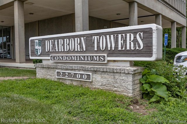 22700 GARRISON Street 1105, Dearborn, MI 48124
