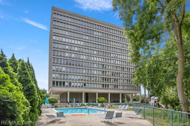 22700 GARRISON Street 1105, Dearborn, MI 48124