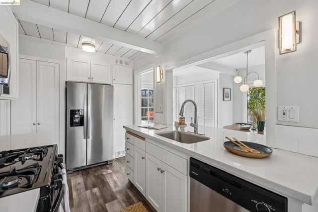 5850 Hazel Ave, Richmond, CA 94805