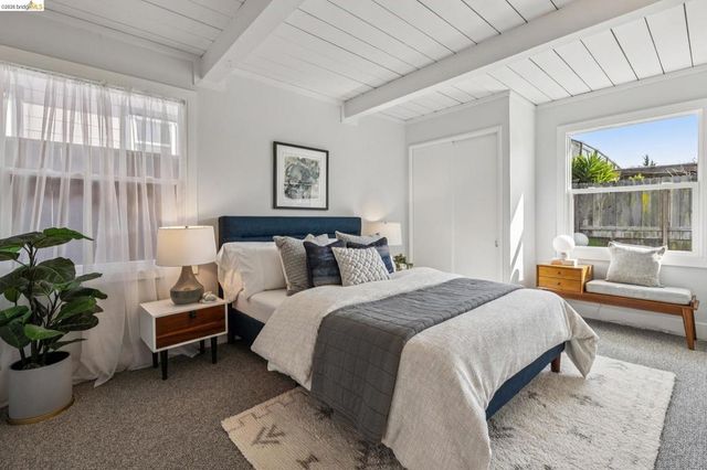 5850 Hazel Ave, Richmond, CA 94805