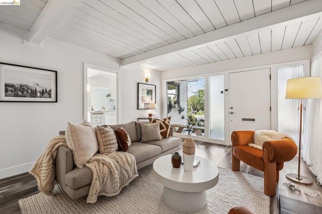 5850 Hazel Ave, Richmond, CA 94805