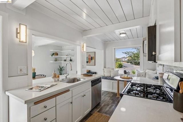 5850 Hazel Ave, Richmond, CA 94805