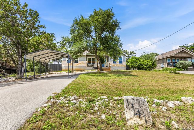 1141 High Point Ln, Spring Branch, TX 78070