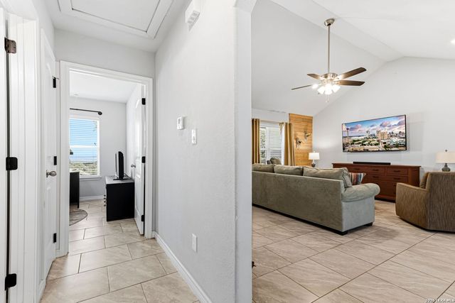 1141 High Point Ln, Spring Branch, TX 78070