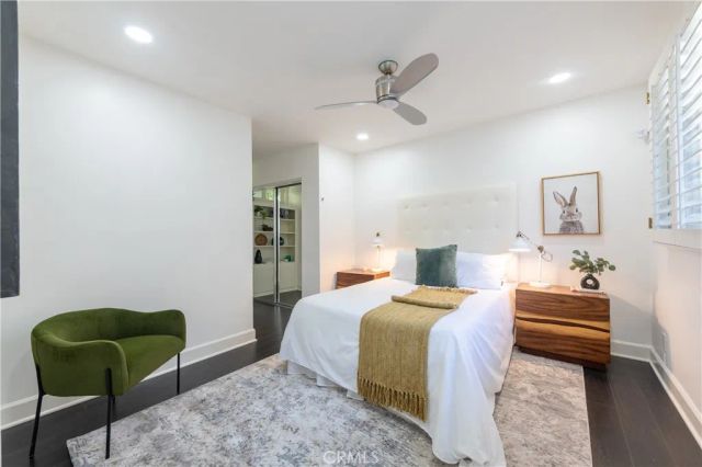 15514 High Knoll Road, Encino, CA 91436
