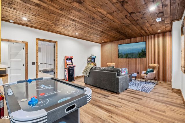 814 Davenport Road, Gatlinburg, TN 37738