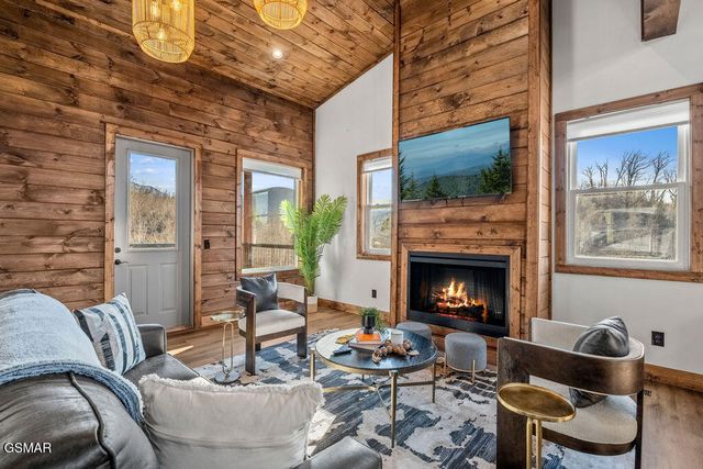 814 Davenport Road, Gatlinburg, TN 37738