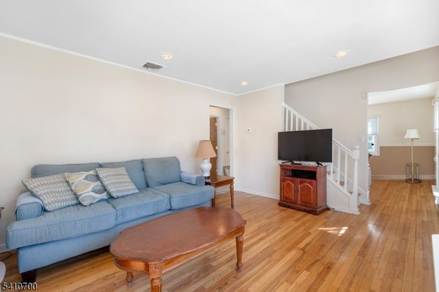 492 Eagle Rock Ave, Roseland Boro, NJ 07068