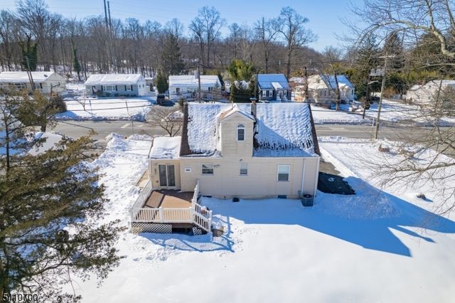 492 Eagle Rock Ave, Roseland Boro, NJ 07068